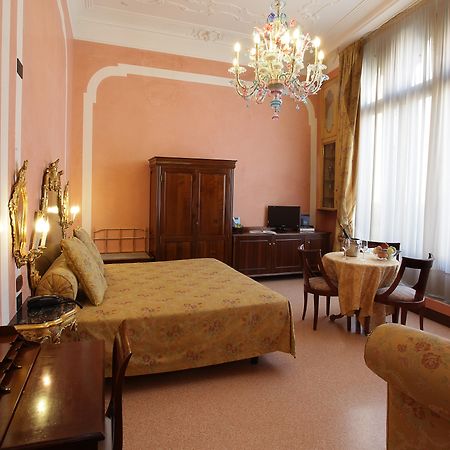 Hotel San Moisè Venezia Esterno foto