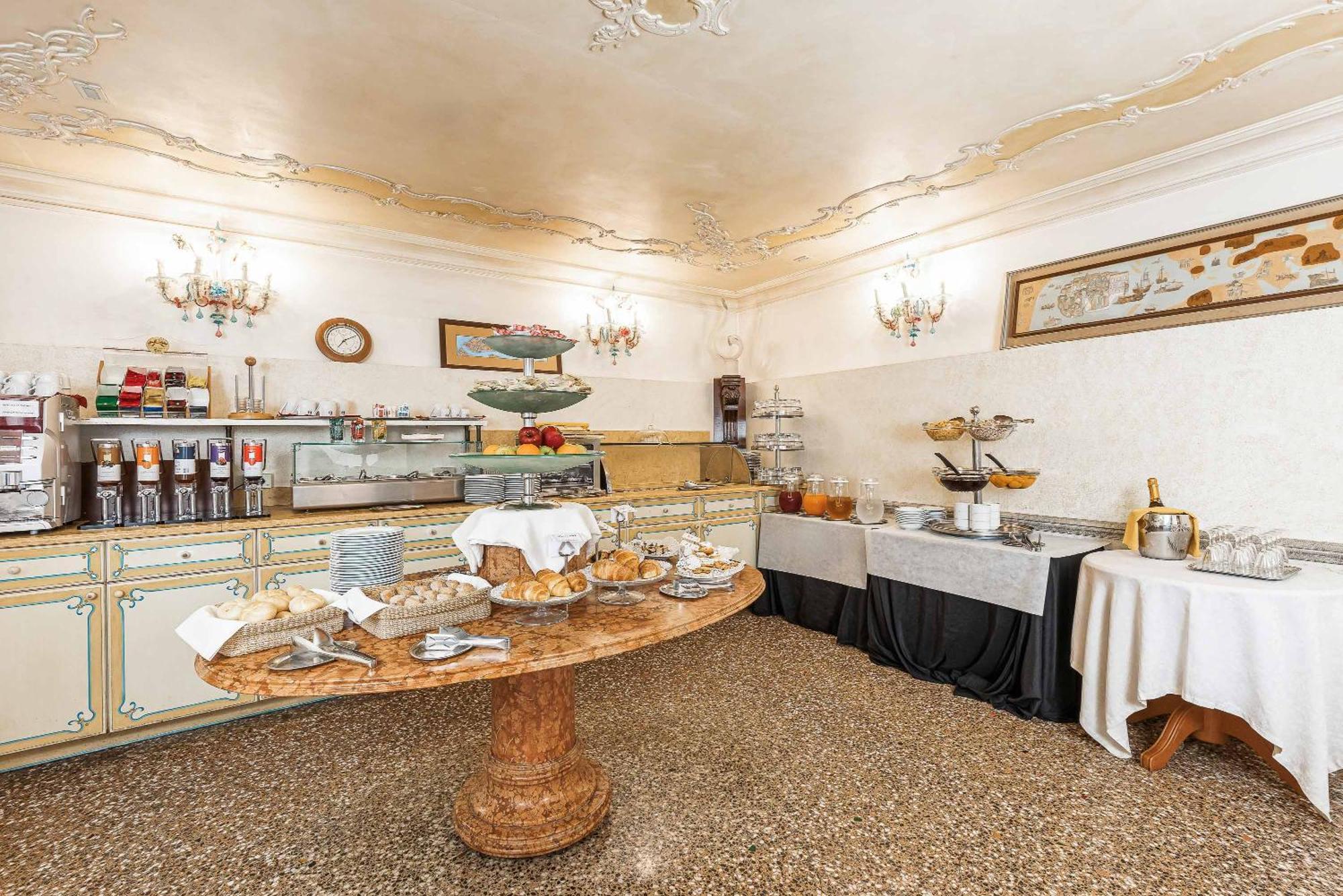 Hotel San Moisè Venezia Esterno foto