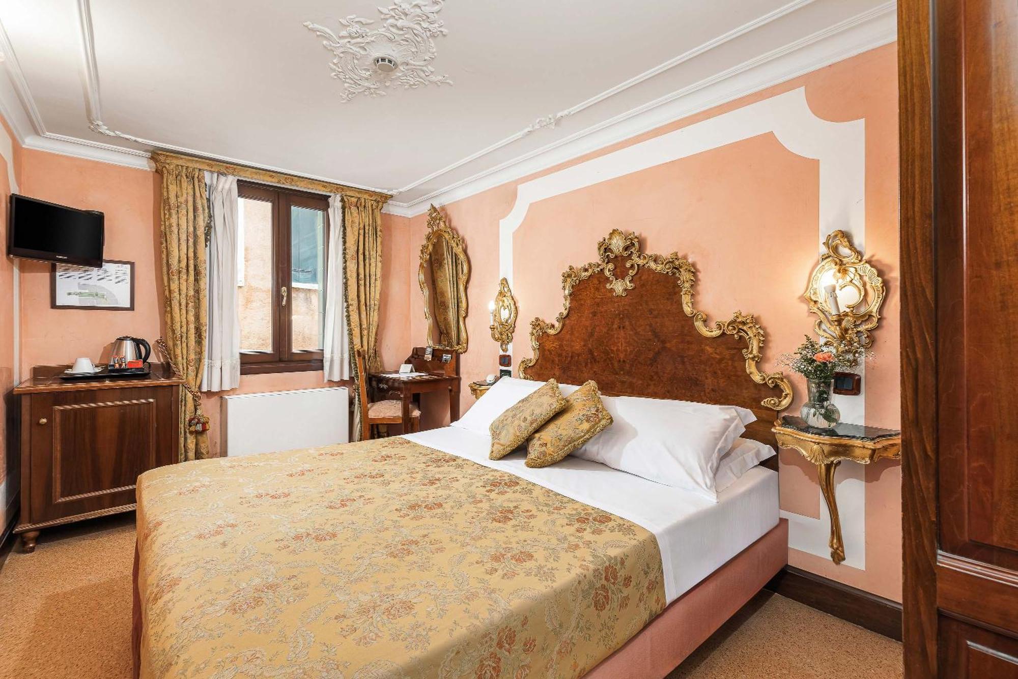 Hotel San Moisè Venezia Esterno foto