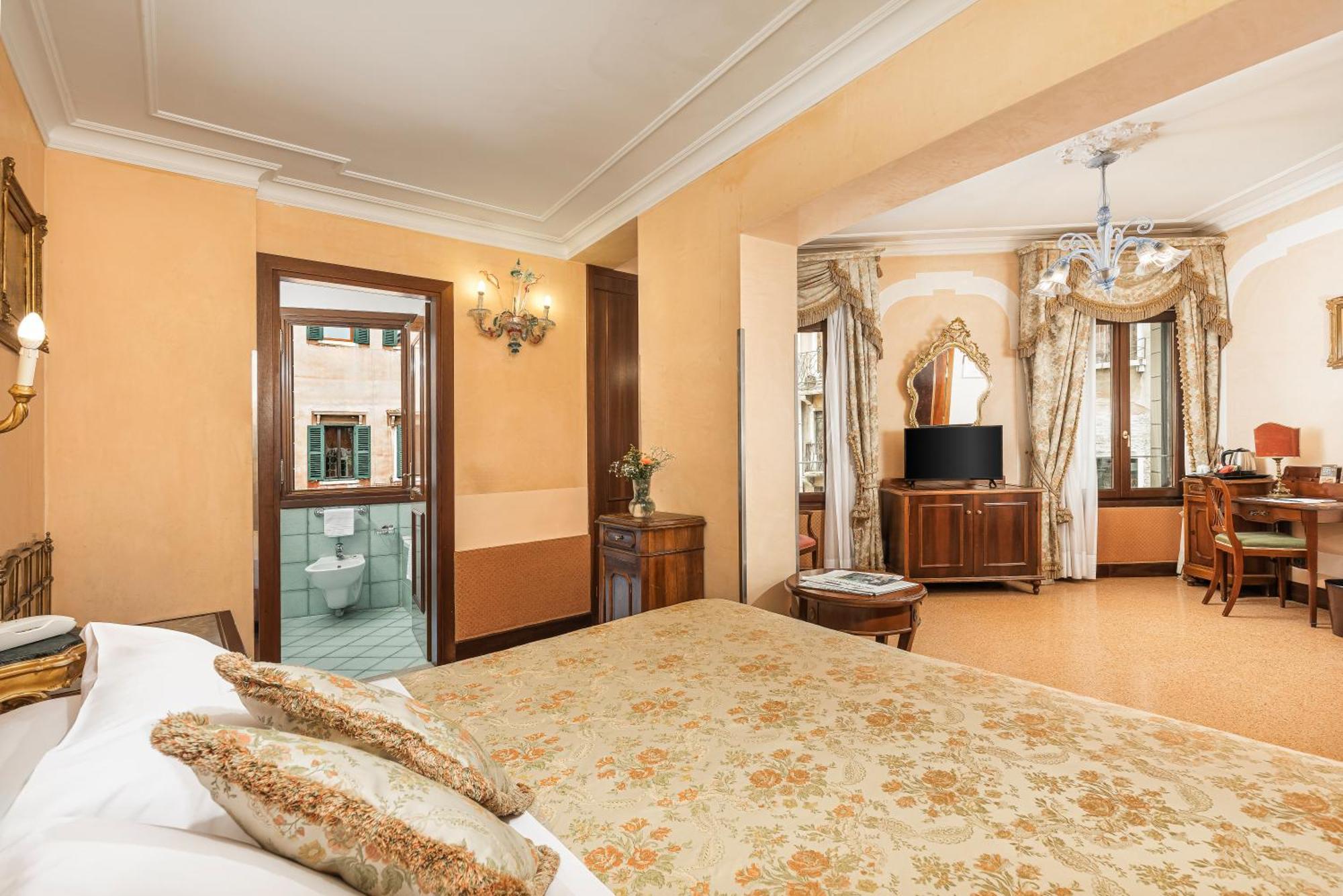 Hotel San Moisè Venezia Esterno foto