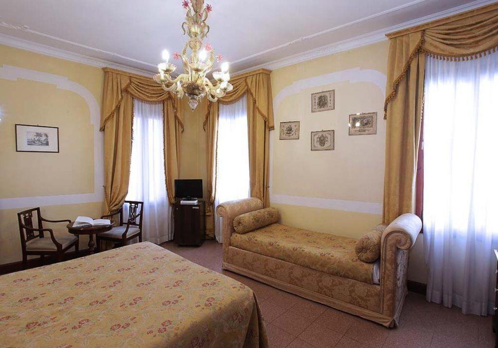 Hotel San Moisè Venezia Esterno foto