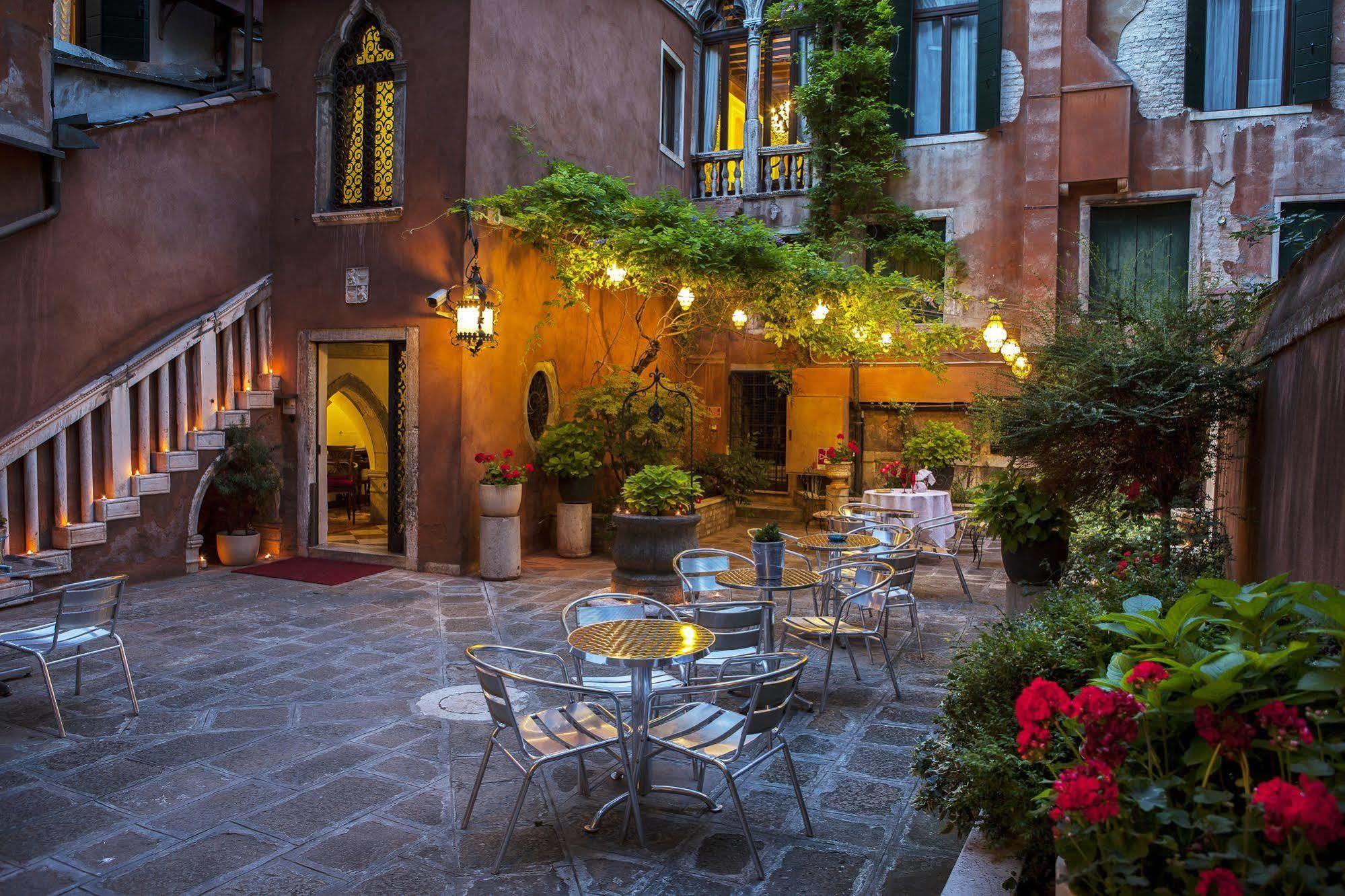 Hotel San Moisè Venezia Esterno foto