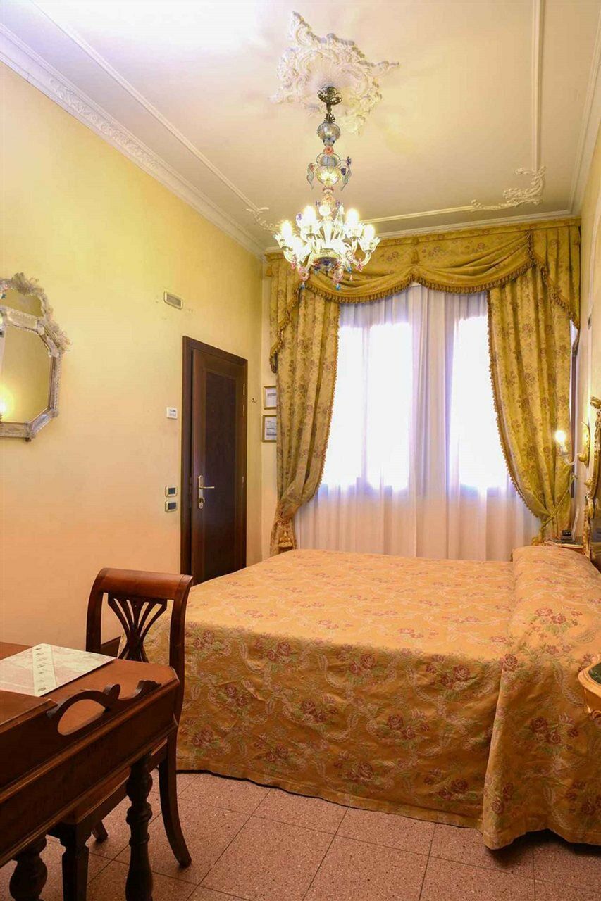 Hotel San Moisè Venezia Esterno foto