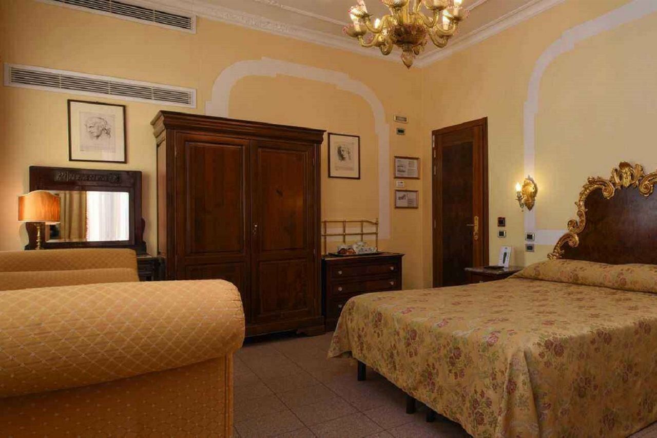 Hotel San Moisè Venezia Esterno foto